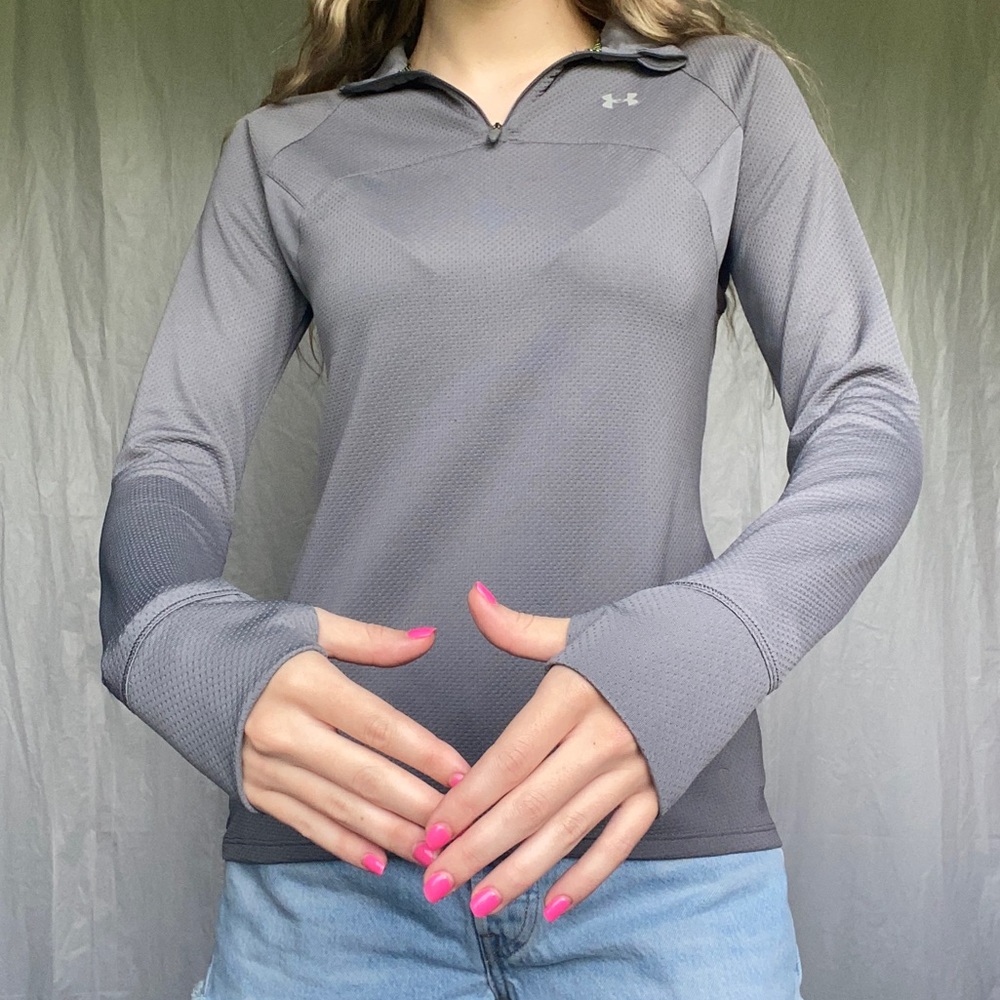 Under Armor Run Small Grey Semi Fitted Longsleeve Workout Shirt